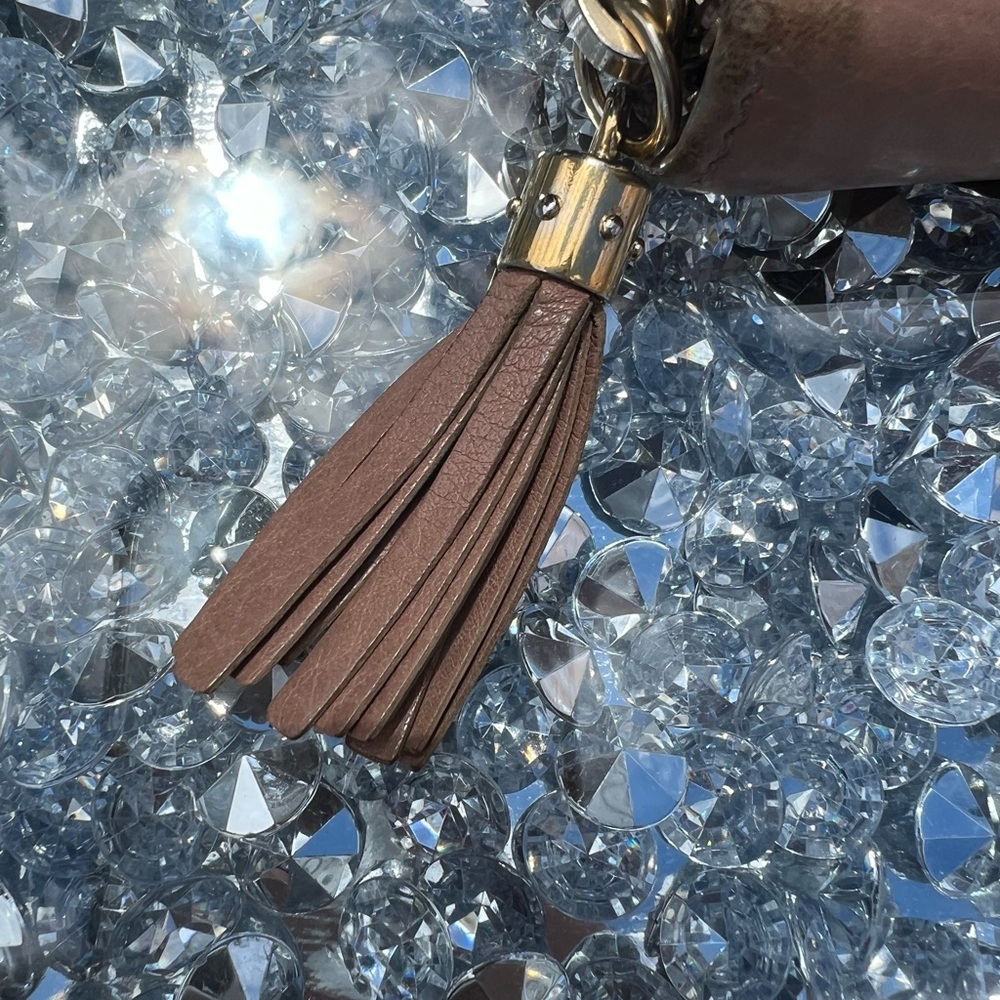 EUC GUCCI SOHO LEATHER LONG WALLET - Picture 6 of 8